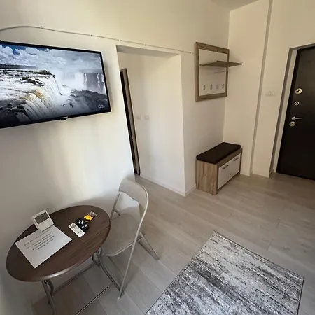 Garsoniera Langa Palatul Parlamentului