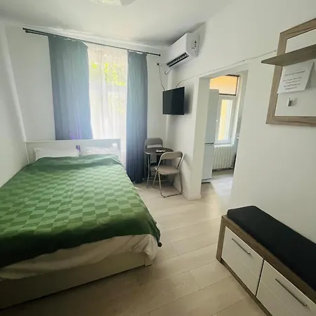 Garsoniera Langa Palatul Parlamentului Apartamento *