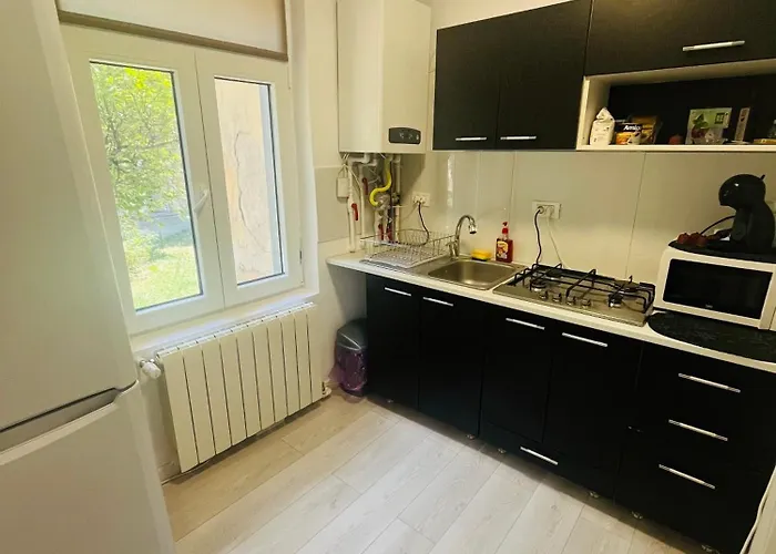 Garsoniera Langa Palatul Parlamentului